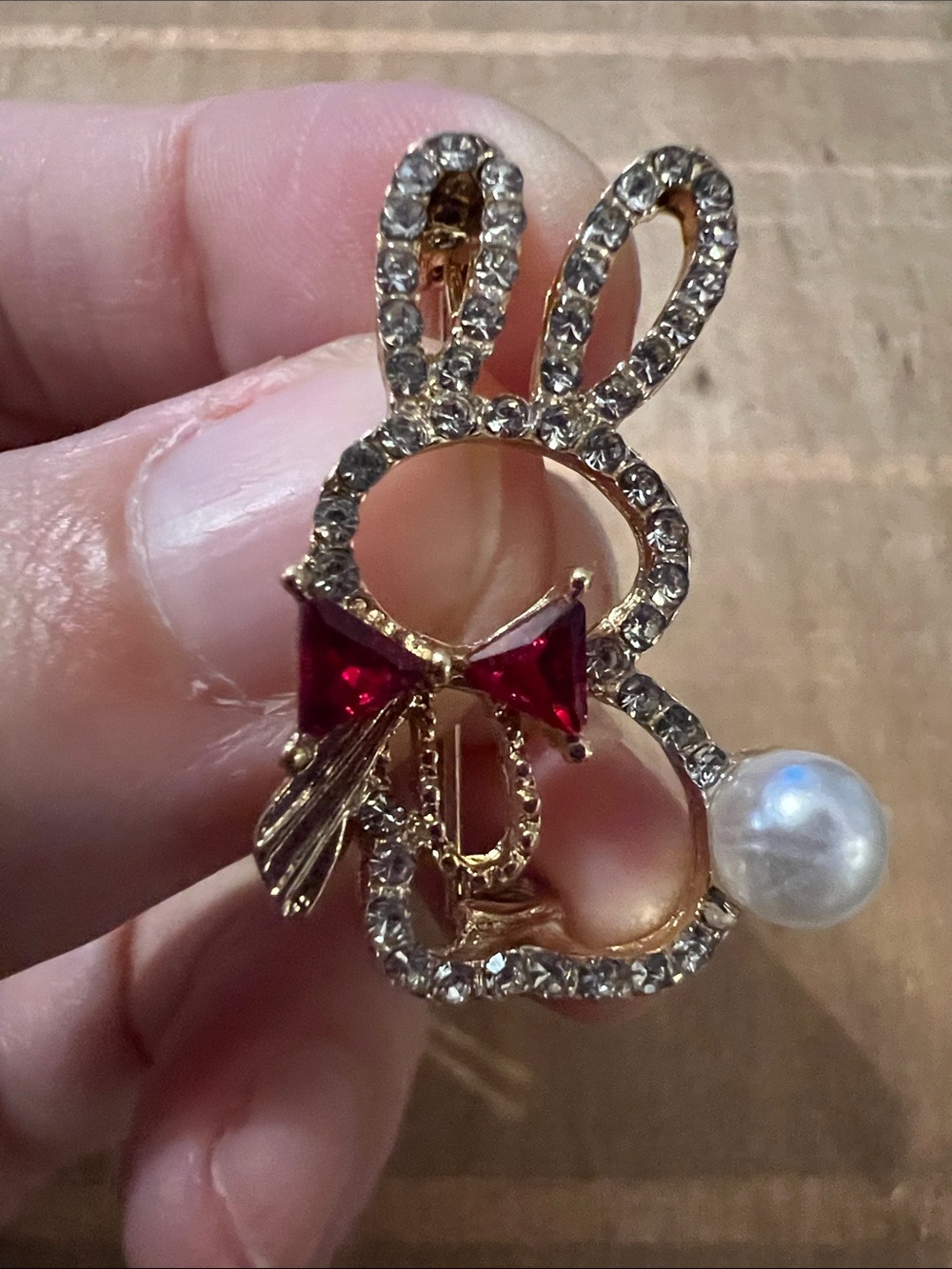 3/$18 Gold Bunny Crystal Brooch with Red Accent and Faux Pearl Lot 440